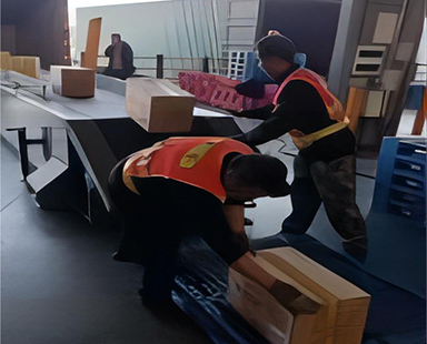 服裝鞋帽行業(yè)伸縮輸送機(jī)：未來(lái)趨勢(shì)與需求增長(zhǎng)